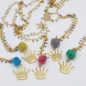 Collana match alma con corona d'ottone e pietra colorata