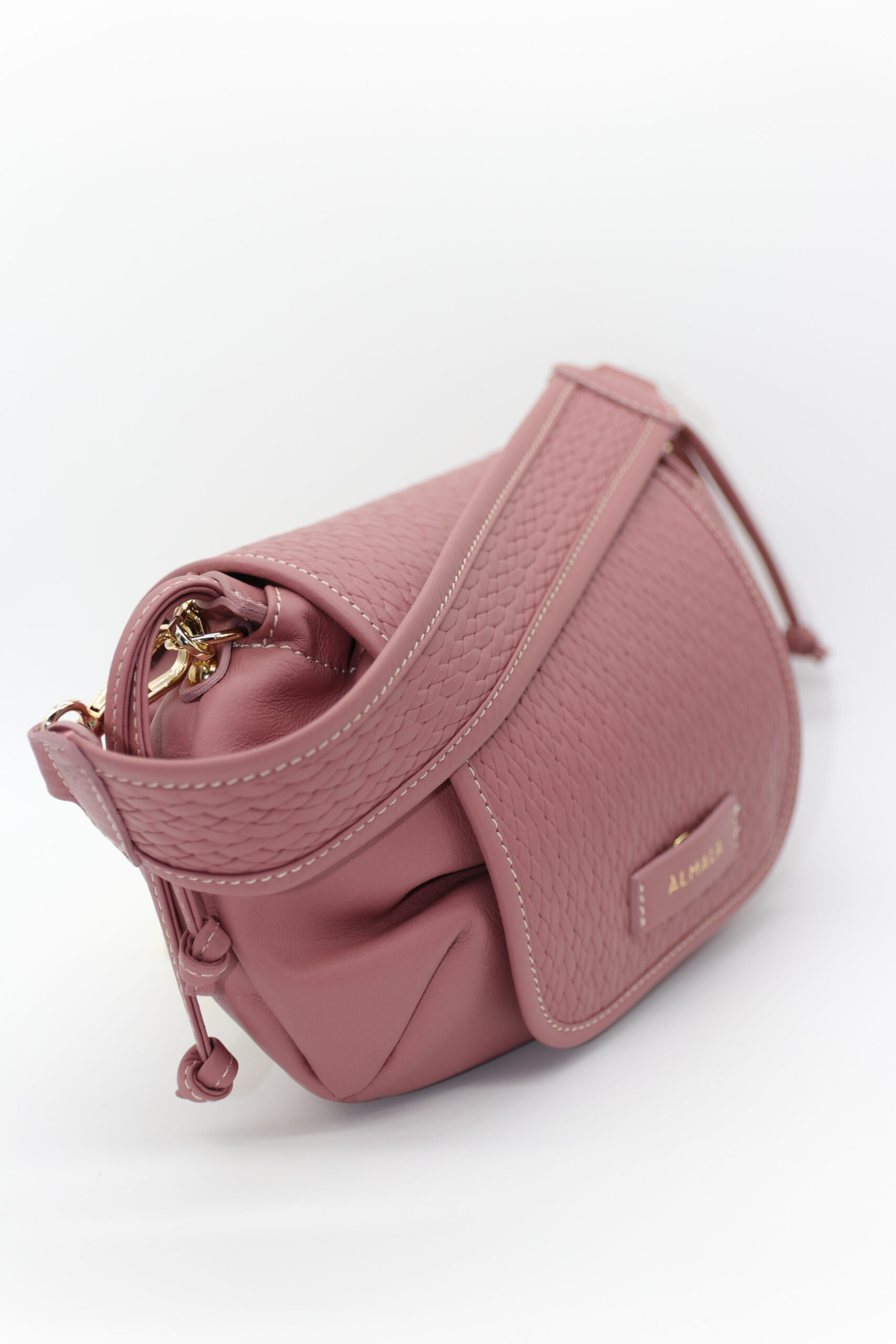 Borsa in pelle di vitello rosa puff bag by almala